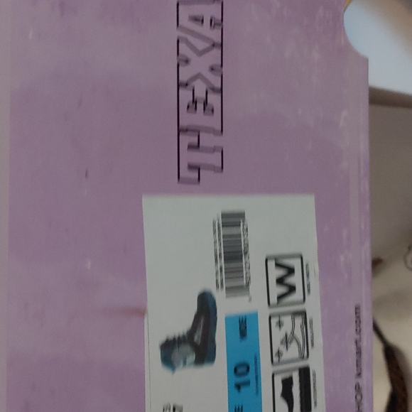 Boots - Picture 5 of 7